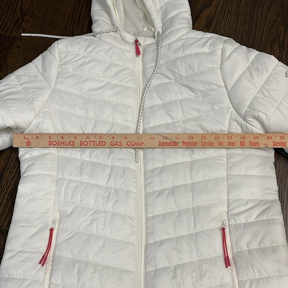 Woman’s Eddie Bauer medium NEW puffer white cream winter jacket puffer coat - Picture 10 of 11